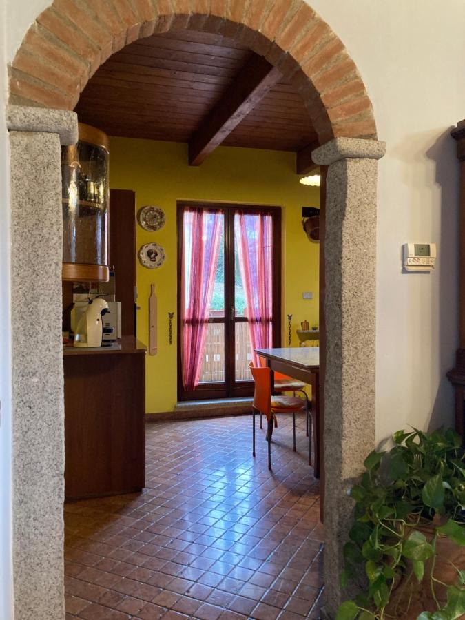 Un Bell Incontro Apartment Borgo Ticino Bagian luar foto