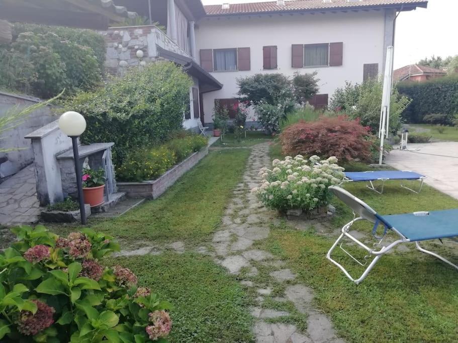 Un Bell Incontro Apartment Borgo Ticino Bagian luar foto